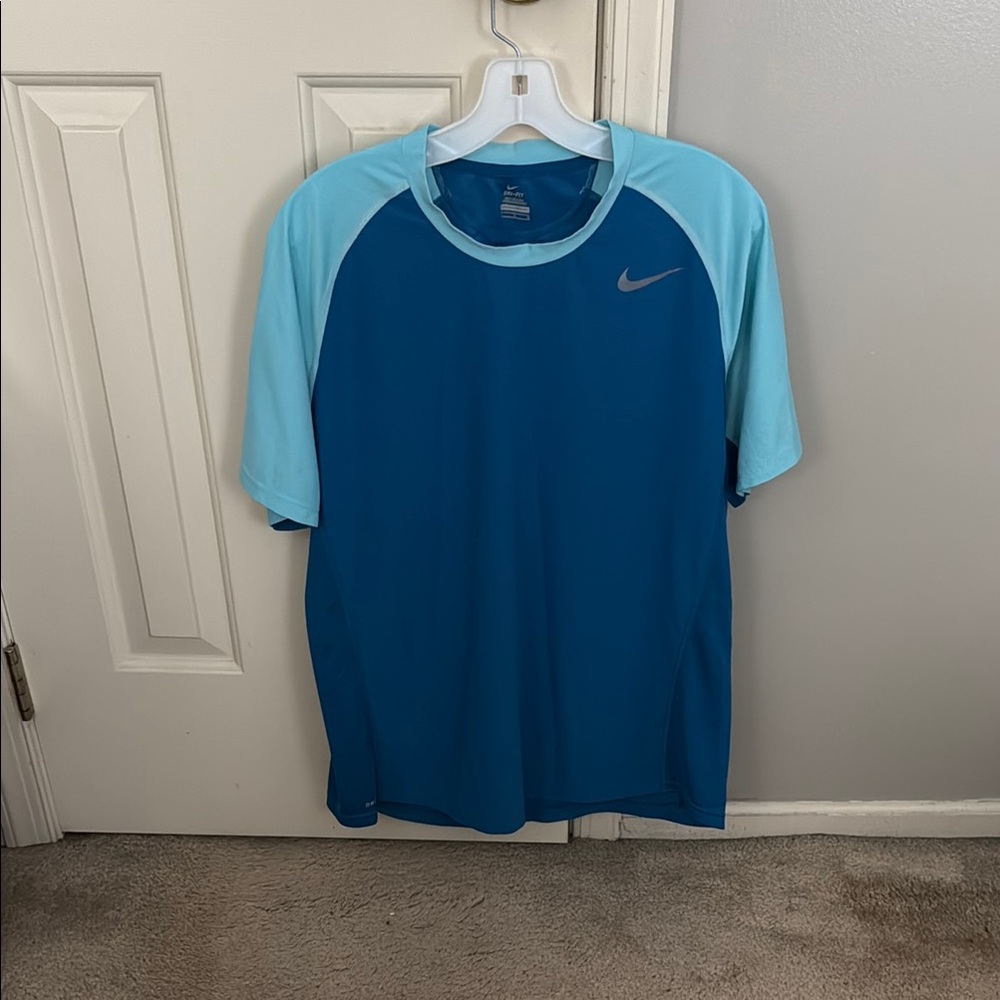 Nike Men's Two-Tone Blue Short Sleeve Tee